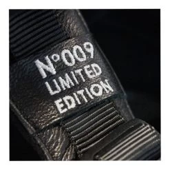 Roof RO9 BoXXer Absolute Carbon LTD 9 Roof RO9 BoXXer Absolute Carbon LTD -Winkel Voor Motoraccessoires roof ro9 boxxer absolute carbon ltd 3