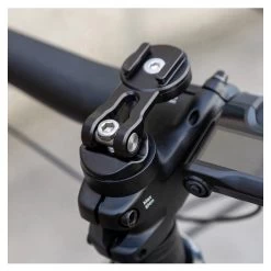 SP Connect SP Stem Mount Pro -Winkel Voor Motoraccessoires sp connect sp stem mount pro 2